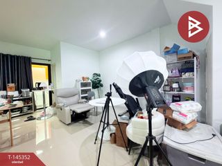 Casa adosada en venta de 2 habitaciones en Phan Thong, Chonburi