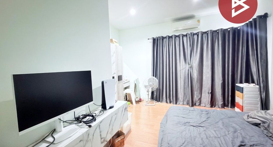 Casa adosada en venta de 2 habitaciones en Phan Thong, Chonburi
