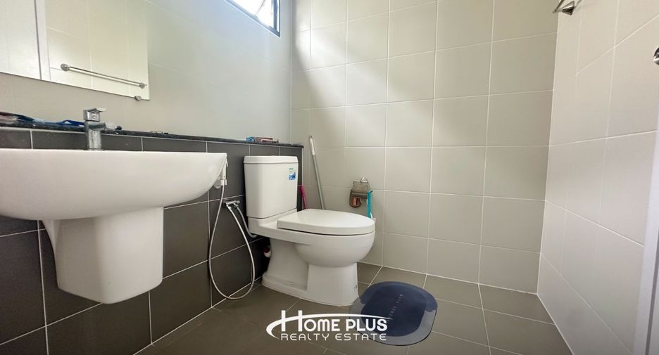 For sale 3 bedrooms house in Khlong Luang, Pathum Thani