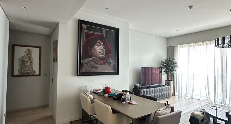 For rent 4 bedrooms condo in Watthana, Bangkok