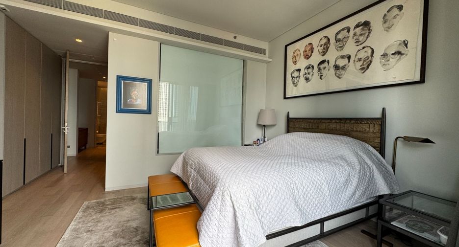 For rent 4 bedrooms condo in Watthana, Bangkok