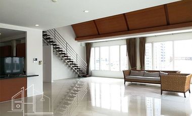 For rent 4 bedrooms condo in Watthana, Bangkok