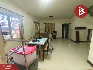 À vendre 3 chambres maison de ville à Mueang Chachoengsao, Chachoengsao