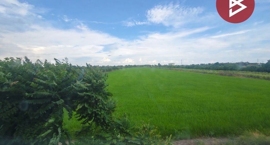 À vendre 3 chambres maison de ville à Mueang Chachoengsao, Chachoengsao
