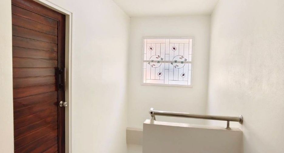 For sale 4 bedrooms house in Lam Luk Ka, Pathum Thani