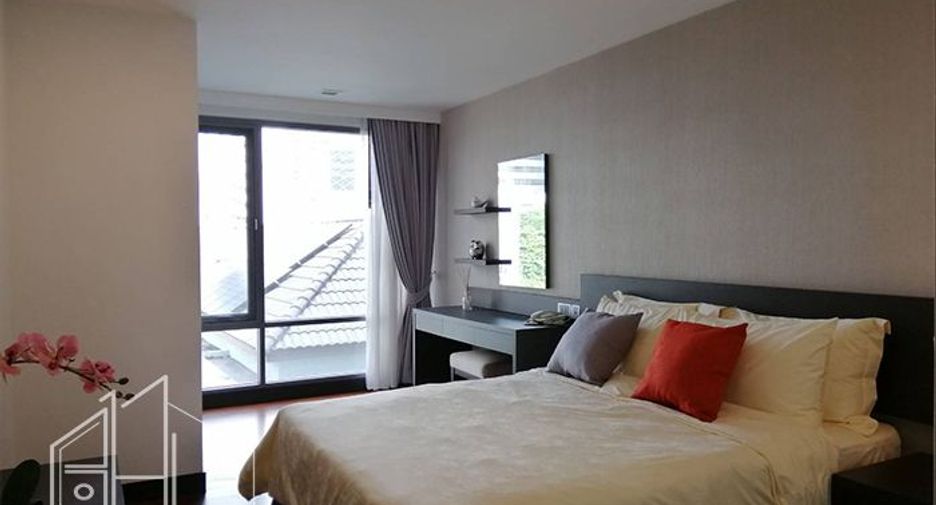 For rent 2 bedrooms apartment in Watthana, Bangkok