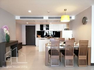 For rent 2 bedrooms apartment in Watthana, Bangkok