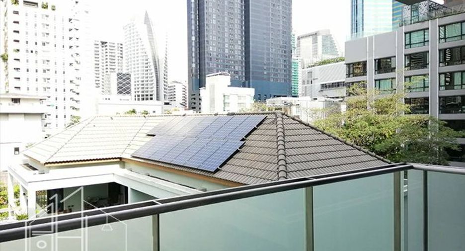 For rent 2 bedrooms apartment in Watthana, Bangkok