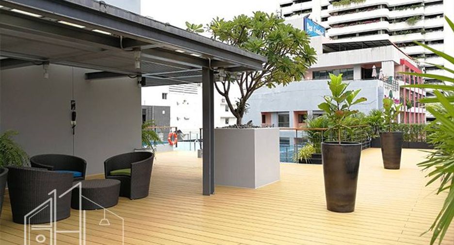 For rent 2 bedrooms apartment in Watthana, Bangkok