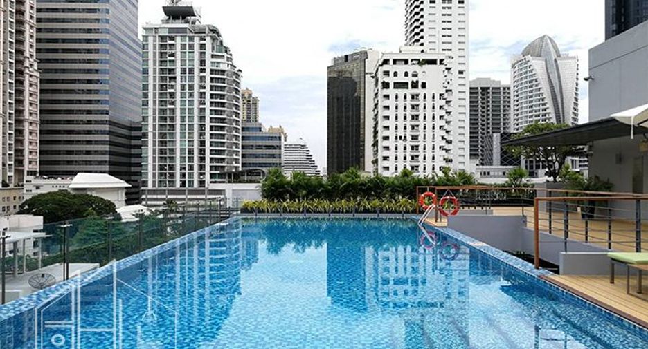 For rent 2 bedrooms apartment in Watthana, Bangkok