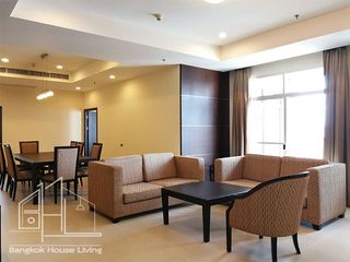 For rent 3 bedrooms condo in Watthana, Bangkok