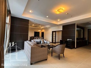 For rent 3 bedrooms condo in Watthana, Bangkok