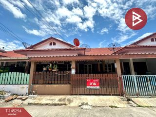 Casa adosada en venta de 3 habitaciones en Phan Thong, Chonburi