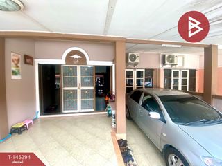Casa adosada en venta de 3 habitaciones en Phan Thong, Chonburi