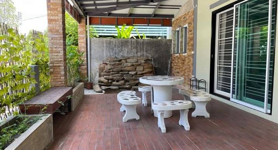 For sale 3 bedrooms house in Mueang Chon Buri, Chonburi
