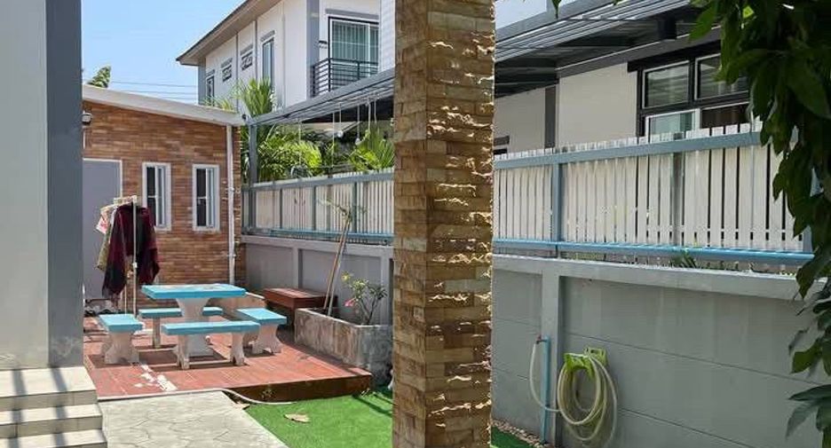 For sale 3 bedrooms house in Mueang Chon Buri, Chonburi