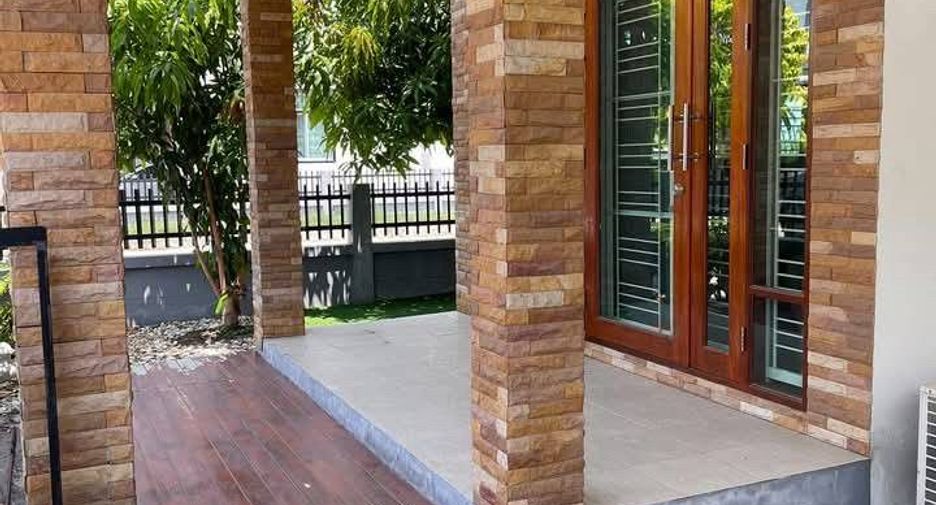 For sale 3 bedrooms house in Mueang Chon Buri, Chonburi