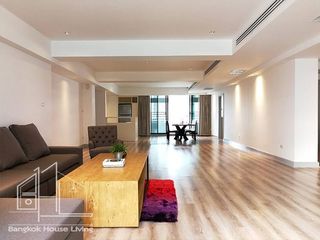For rent 3 bedrooms apartment in Watthana, Bangkok