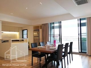 For rent 3 bedrooms apartment in Watthana, Bangkok