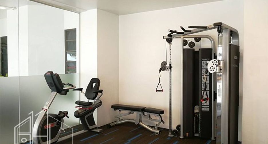 For rent 3 bedrooms apartment in Watthana, Bangkok