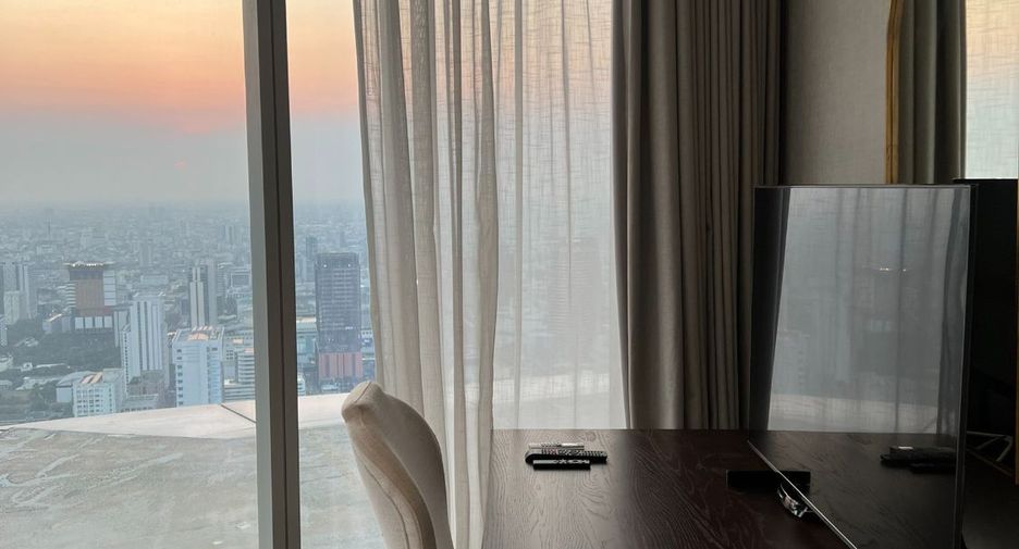 À louer 3 chambres condo à Pathum Wan, Bangkok