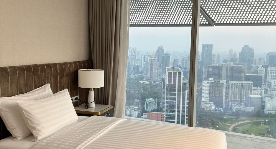 À louer 3 chambres condo à Pathum Wan, Bangkok