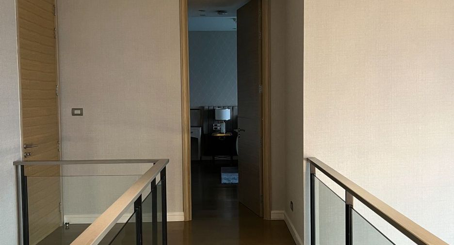 À louer 3 chambres condo à Pathum Wan, Bangkok