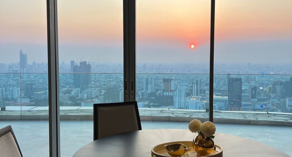 À louer 3 chambres condo à Pathum Wan, Bangkok