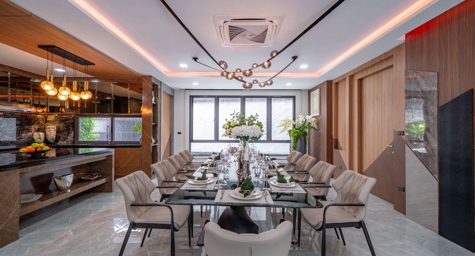 Villa en venta de 6 habitaciones en Bang Lamung, Chonburi
