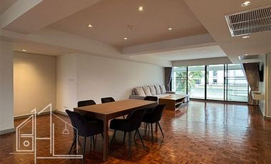 For rent 3 bedrooms condo in Watthana, Bangkok