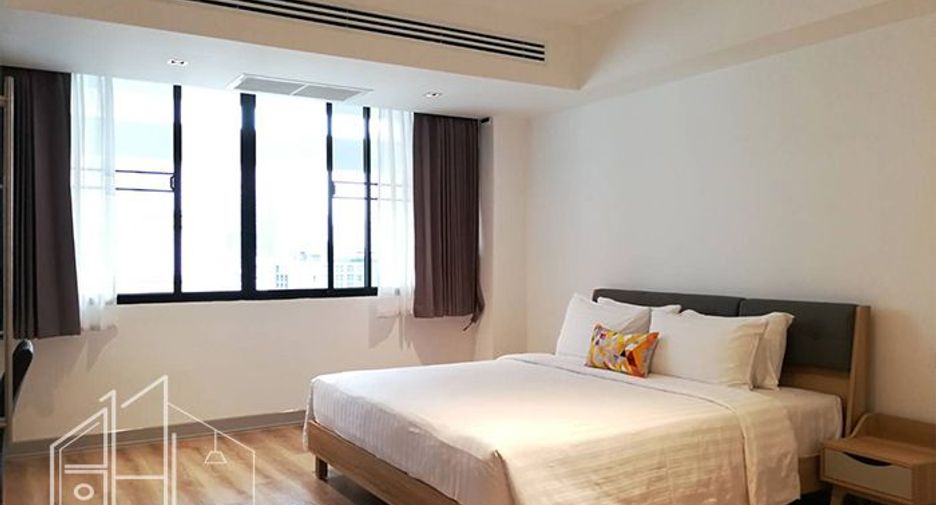 For rent 2 bedrooms apartment in Watthana, Bangkok