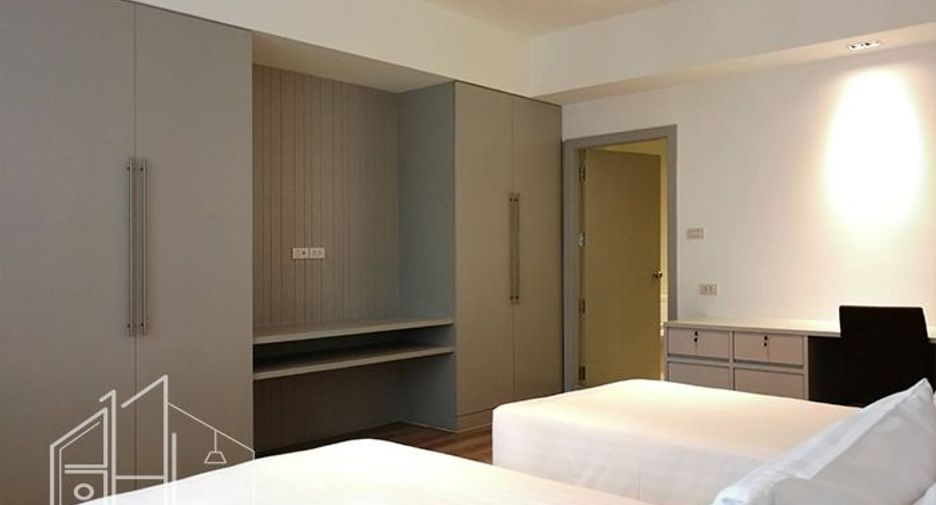For rent 2 bedrooms apartment in Watthana, Bangkok