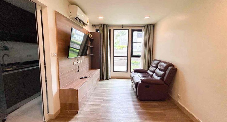 For rent 2 bedrooms condo in Phra Khanong, Bangkok