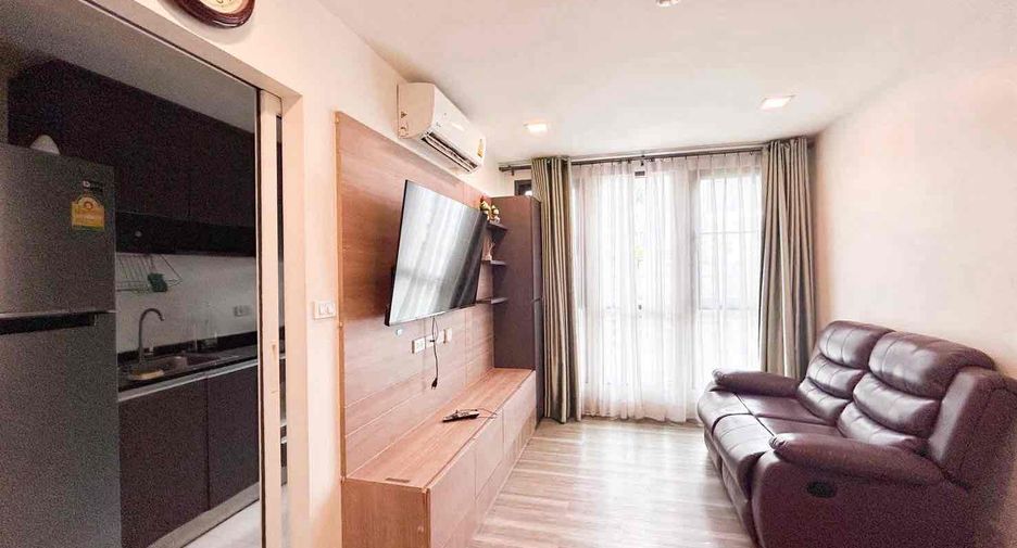 For rent 2 bedrooms condo in Phra Khanong, Bangkok