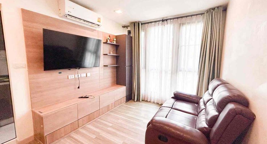 For rent 2 bedrooms condo in Phra Khanong, Bangkok