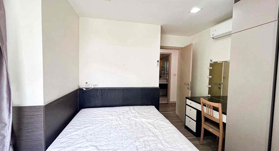 For rent 2 bedrooms condo in Phra Khanong, Bangkok