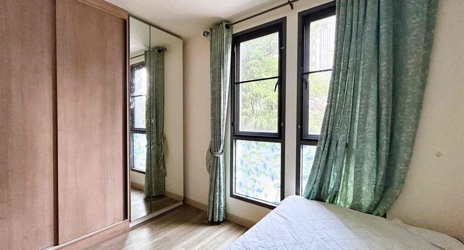 For rent 2 bedrooms condo in Phra Khanong, Bangkok