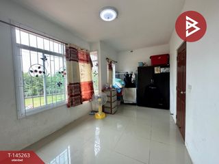 À vendre 3 chambres maison de ville à Pluak Daeng, Rayong