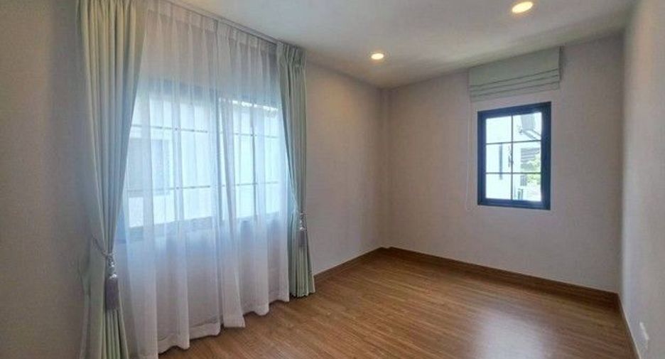 Аренда 4 спальни дом в Bang Phli, Самутпракан