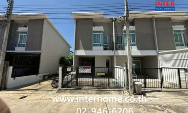 出售 3 卧室 联排别墅 在 Khlong Sam Wa, 曼谷