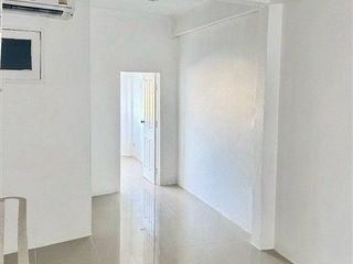 Local comercial en venta de 3 habitaciones en Phra Nakhon, Bangkok