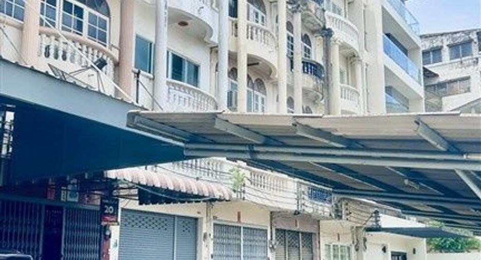 Local comercial en venta de 3 habitaciones en Phra Nakhon, Bangkok