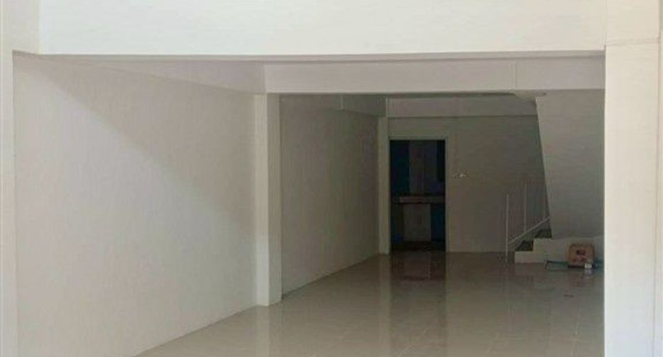 Local comercial en venta de 3 habitaciones en Phra Nakhon, Bangkok