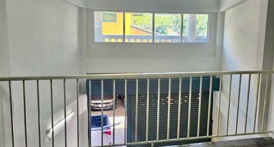Local comercial en venta de 3 habitaciones en Phra Nakhon, Bangkok