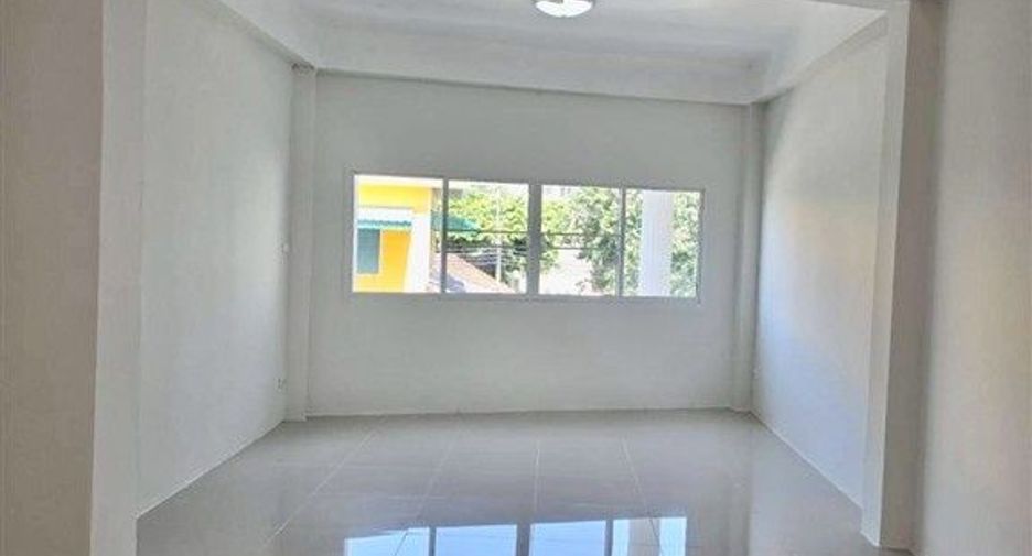 Local comercial en venta de 3 habitaciones en Phra Nakhon, Bangkok