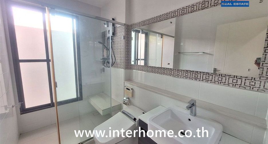 For sale 3 ベッドルーム house in Prawet, Bangkok