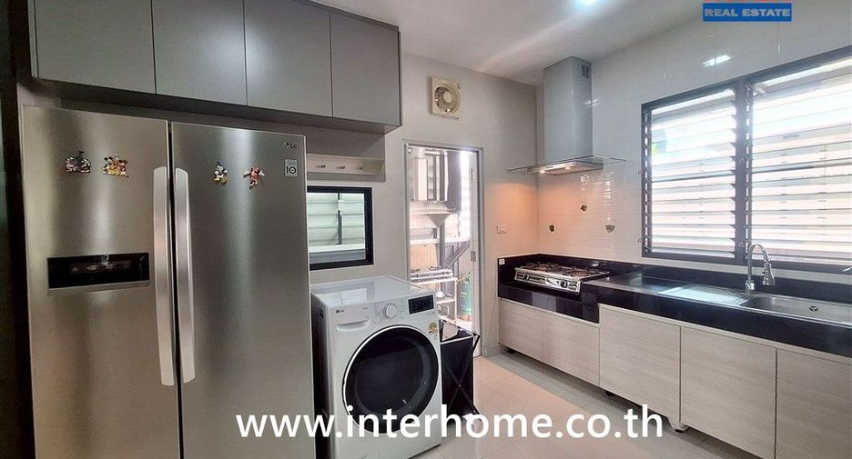 For sale 3 ベッドルーム house in Prawet, Bangkok