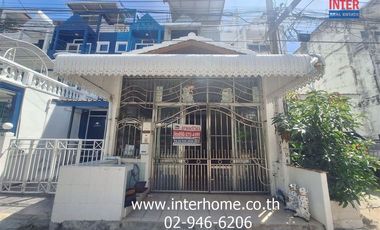 For sale 3 bedrooms townhouse in Mueang Samut Prakan, Samut Prakan