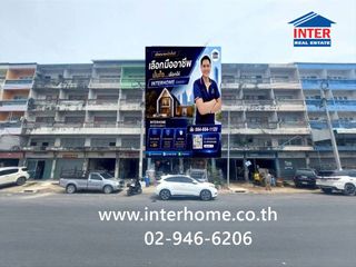Local comercial en venta de 3 habitaciones en Bang Phli, Samut Prakan