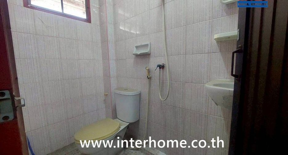 Local comercial en venta de 3 habitaciones en Bang Phli, Samut Prakan